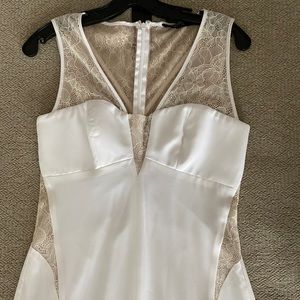 NWT BCBG Floor Length White and Cream Lace Gown/Dress